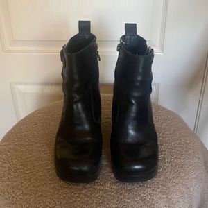 Harley Davidson black boots, size 6